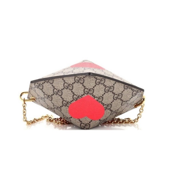 SOLD❕GUCCI 3D HEART BAG LIMITED EDITION NEW - Picture 4 of 5